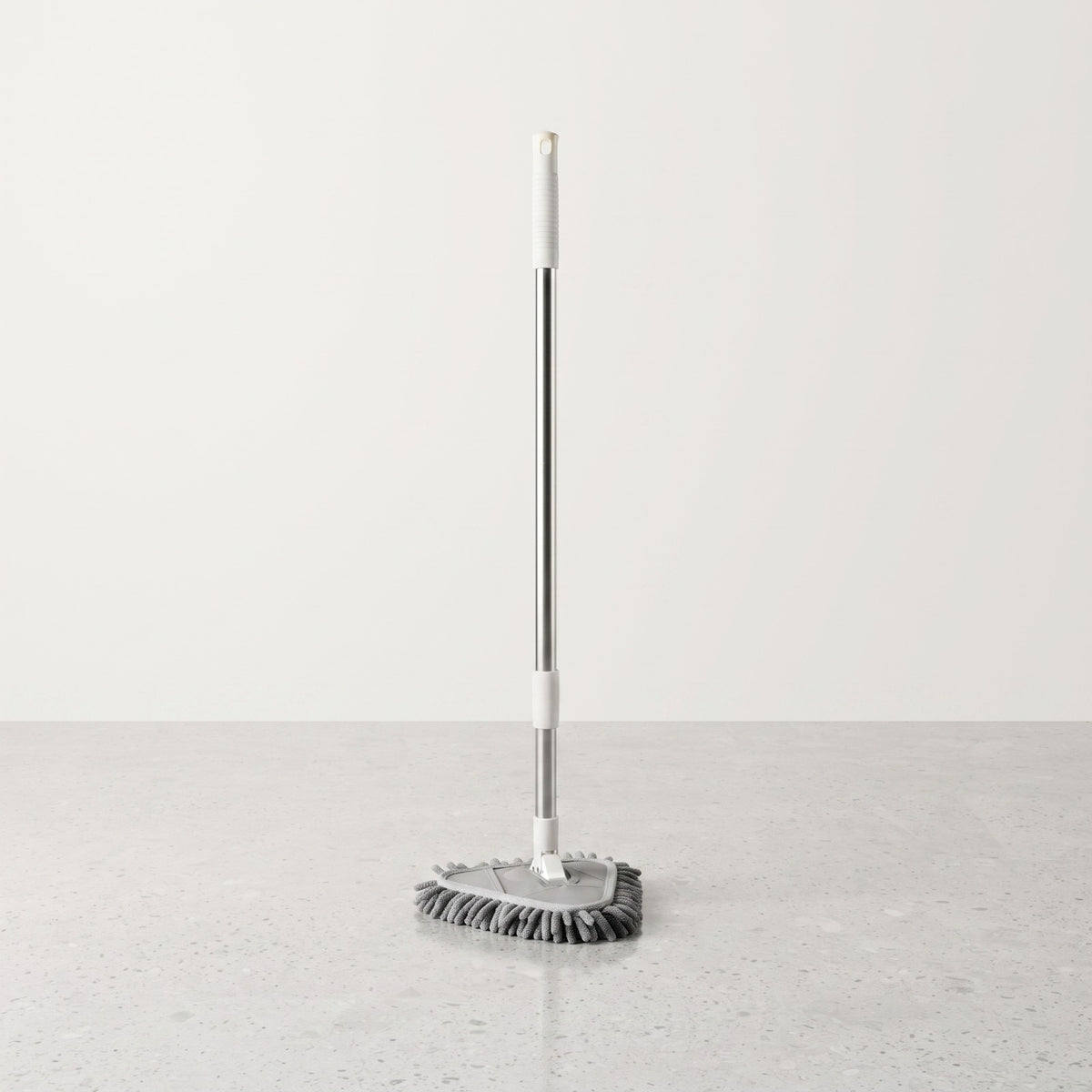 Extendable Triangular Microfiber Cleaning Mop